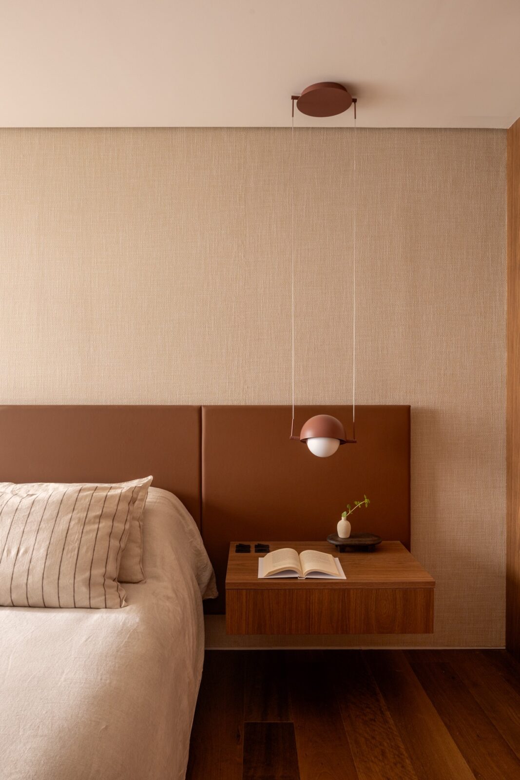 AC Apartment by Kiko Castello Branco Arquitetura