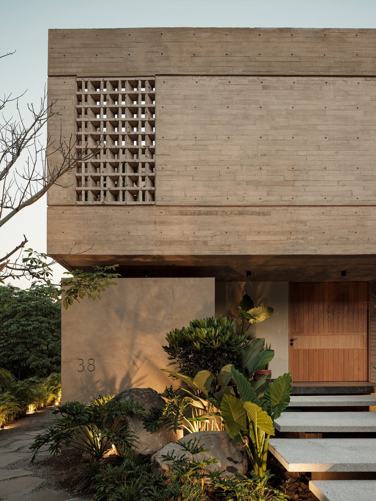 Casa Akina by Di Frenna Arquitectos