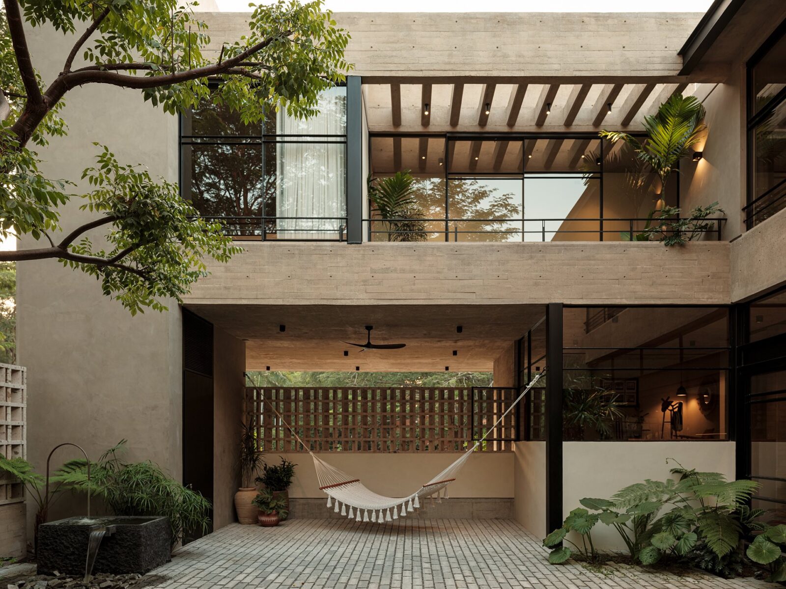 Casa Akina by Di Frenna Arquitectos