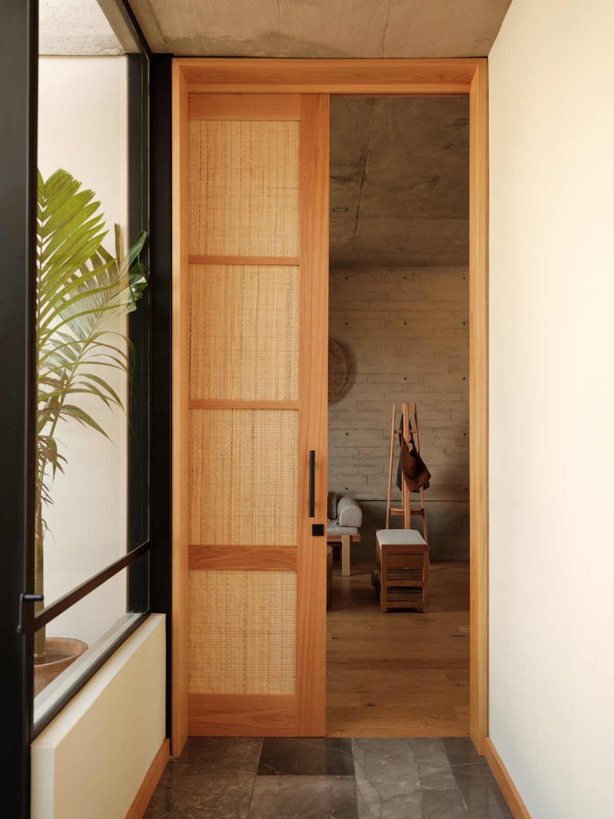 Casa Akina by Di Frenna Arquitectos