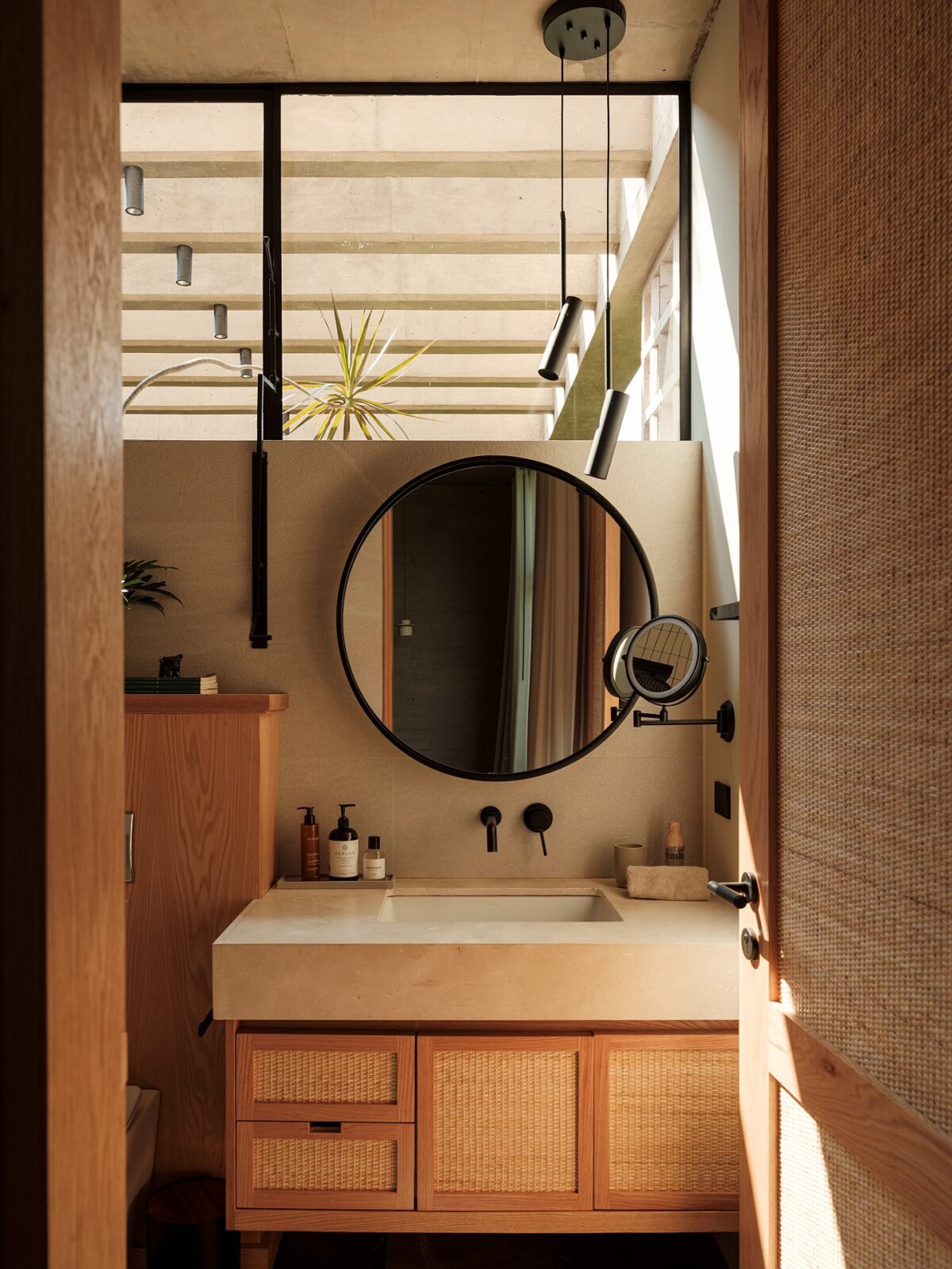 Casa Akina by Di Frenna Arquitectos