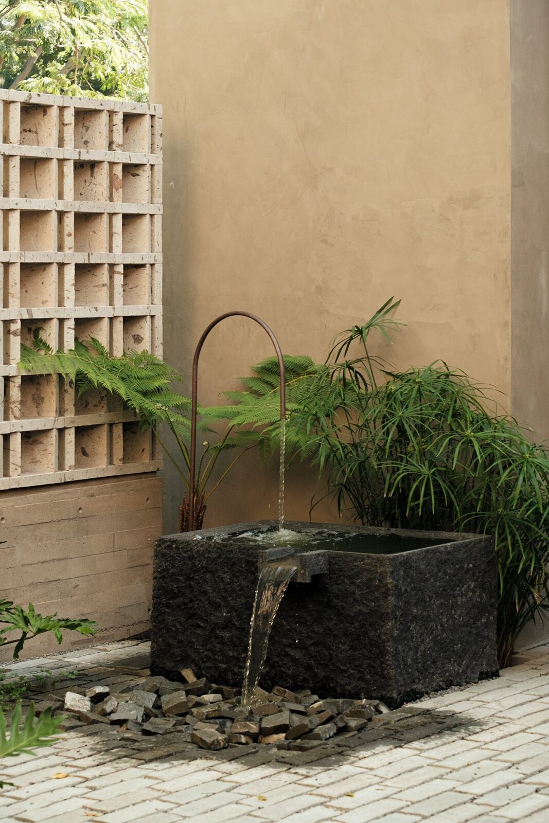 Casa Akina by Di Frenna Arquitectos