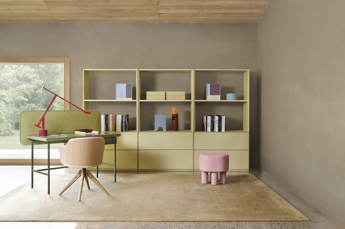 Frany desk Elisa Ossino