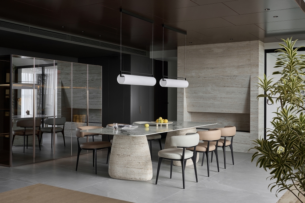 SON dining table in setting