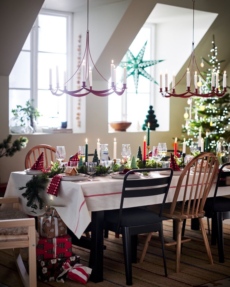 Setting the table in tune with tradition.