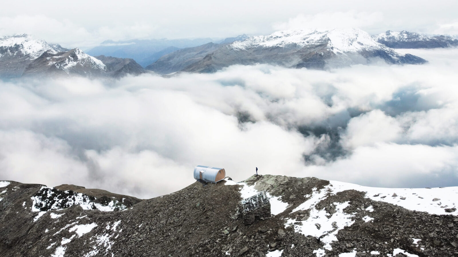 Stratum: A Carbon-Free Alpine Bivouac