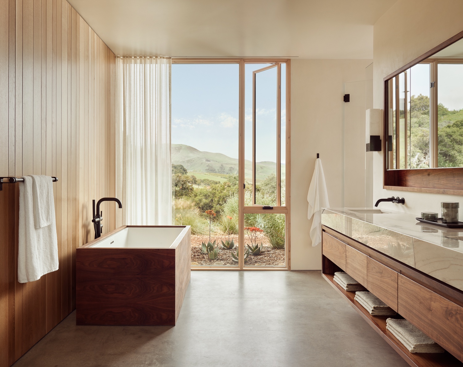 Vineyard Residence by Clayton Korte