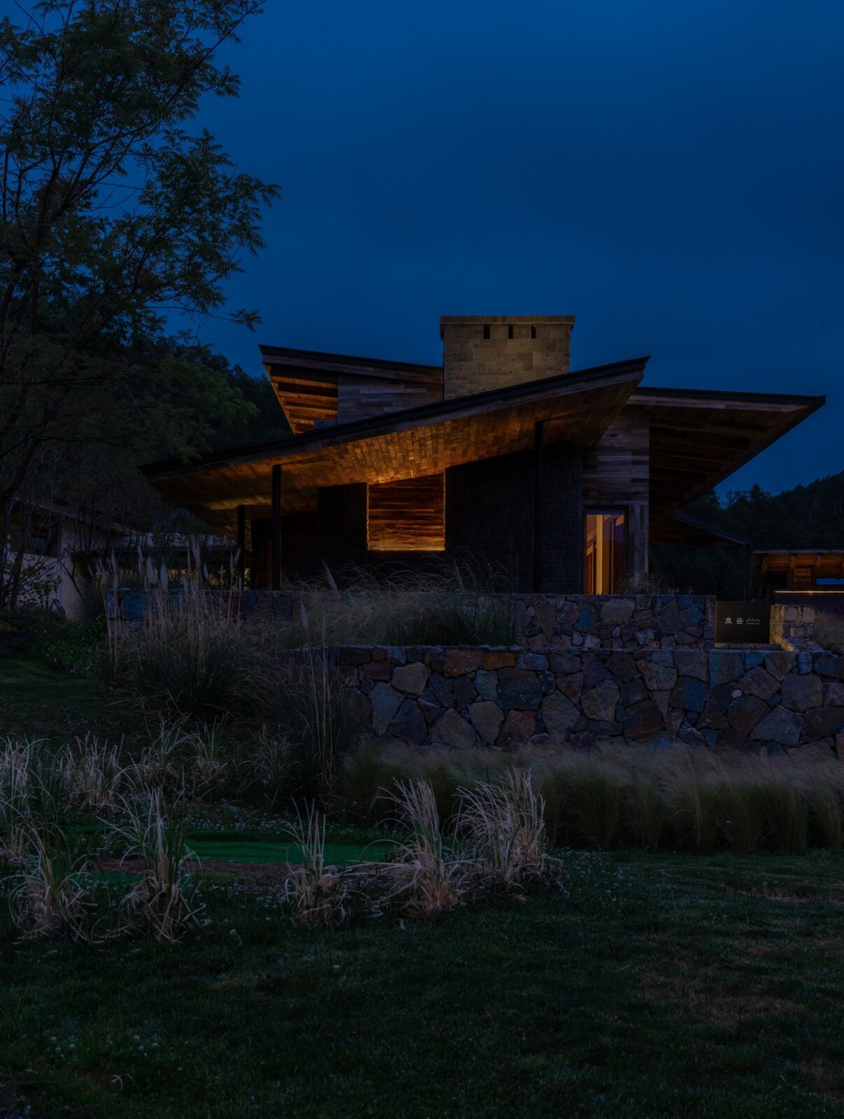 Lugu Lake Lanyue Hotel. Photo Credits: TOPIA Vision.