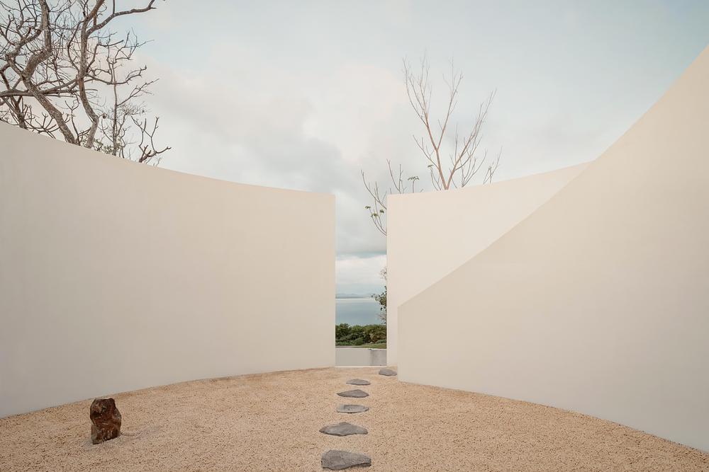 Casa Malonic, Zihuatanejo, Mexico by HW Studio