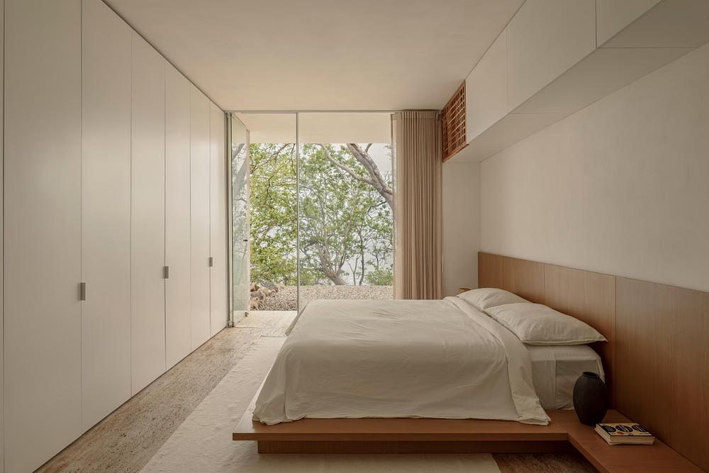 Casa Malonic, Zihuatanejo, Mexico by HW Studio