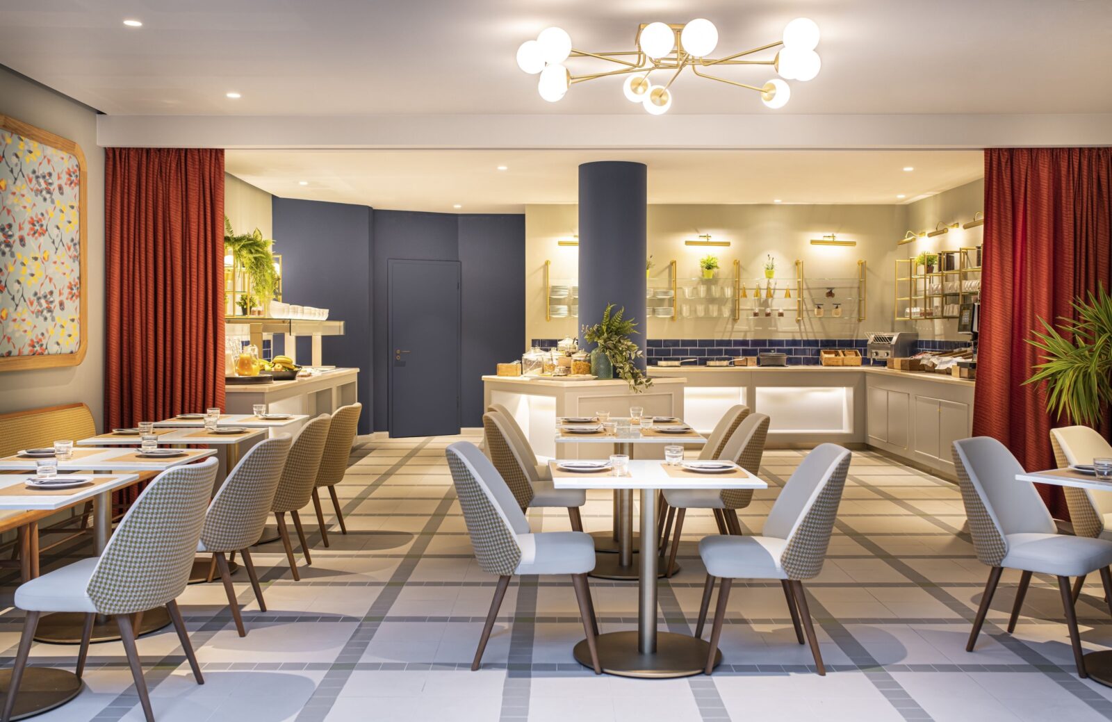 Mercure Antwerp City Centre. Buckley Gray Yeoman. Photo Credit: Julia Pelelu.