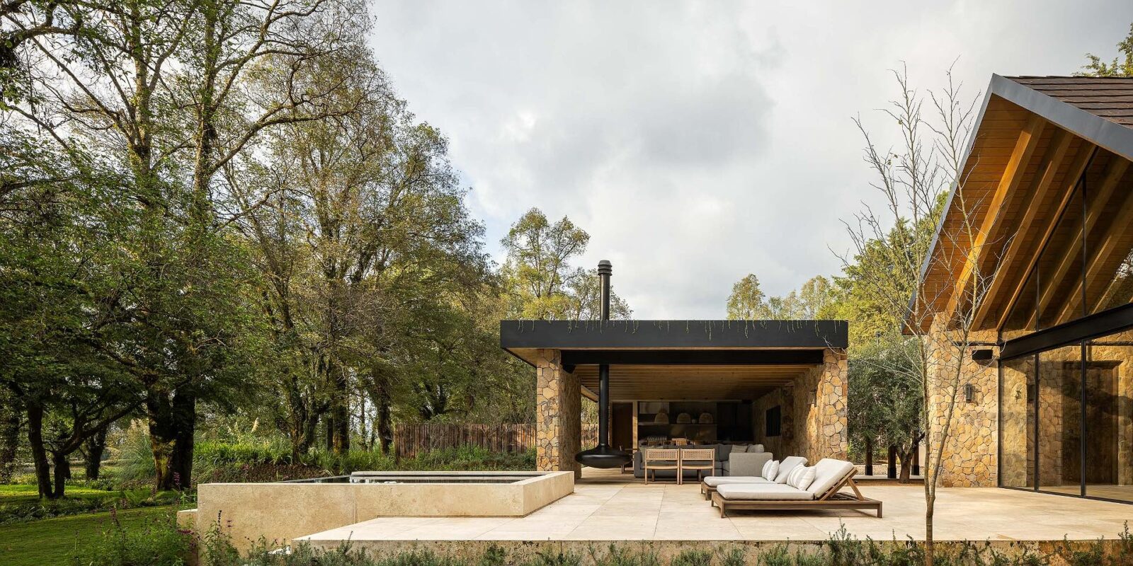 Casa de al Lado by Chain + Siman