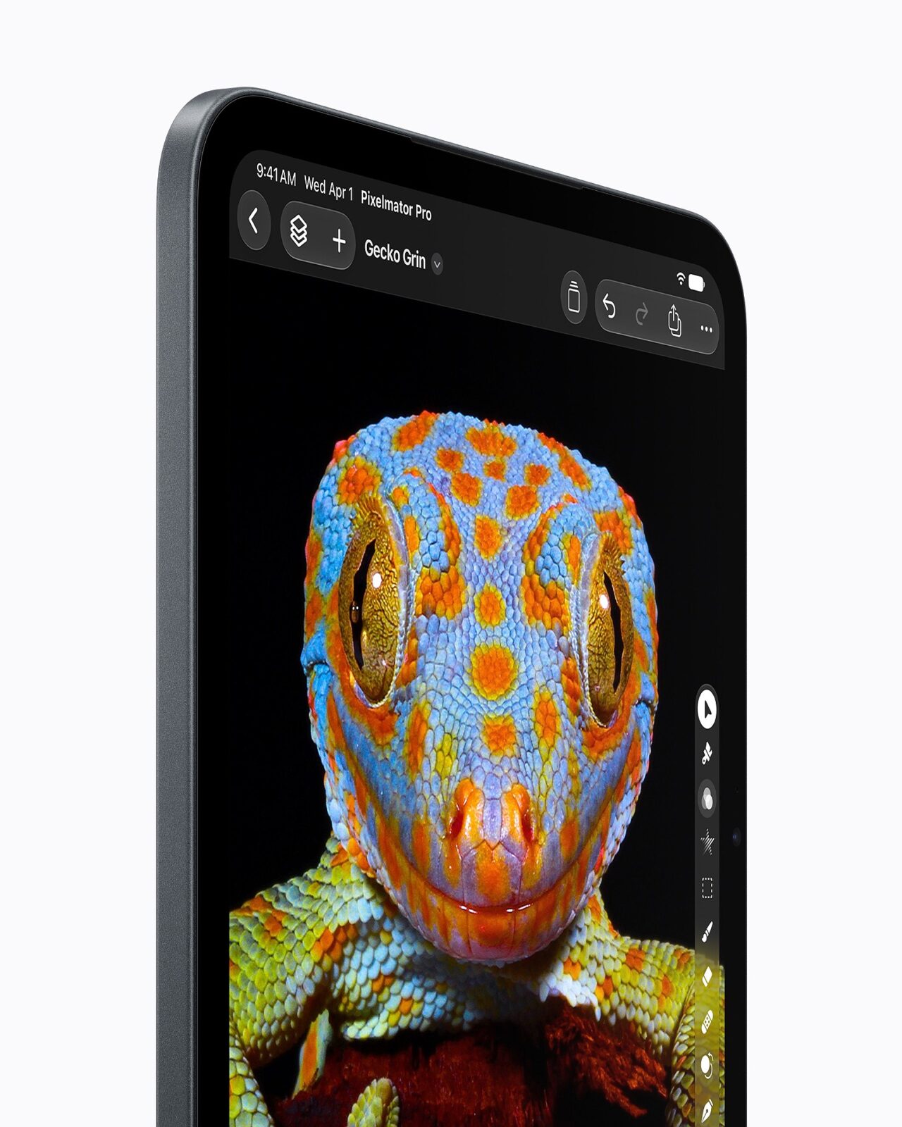 The New iPad mini: Apple’s Smallest Tablet Gets an OLED Screen