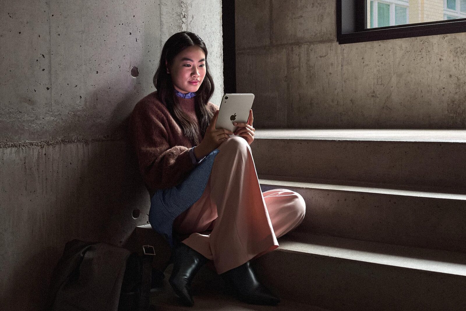 The New iPad mini: Apple’s Smallest Tablet Gets an OLED Screen