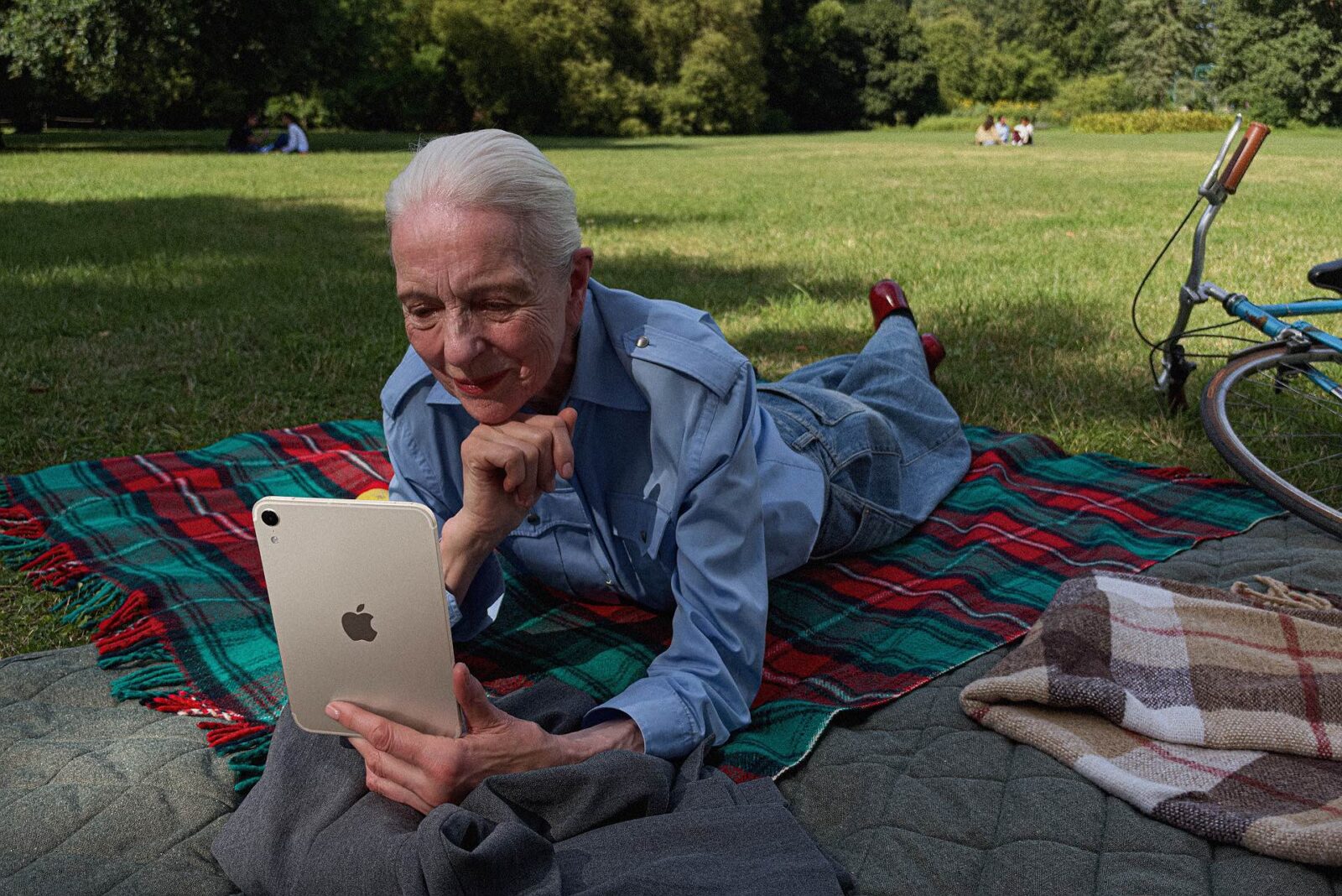 The New iPad mini: Apple’s Smallest Tablet Gets an OLED Screen