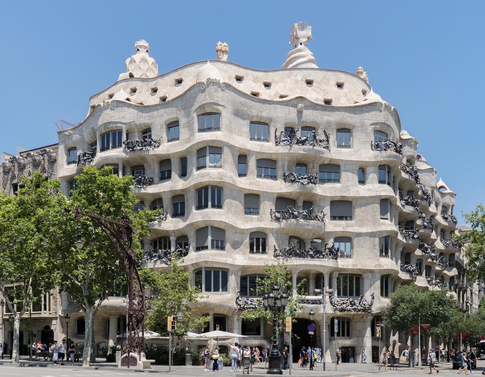 Casa Milà by Antoni Gaudí