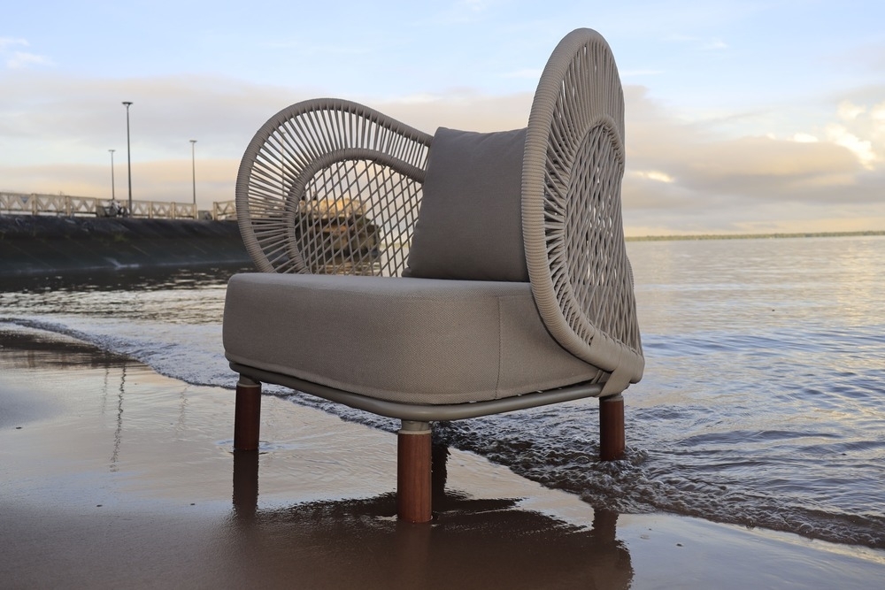 Poró Armchair