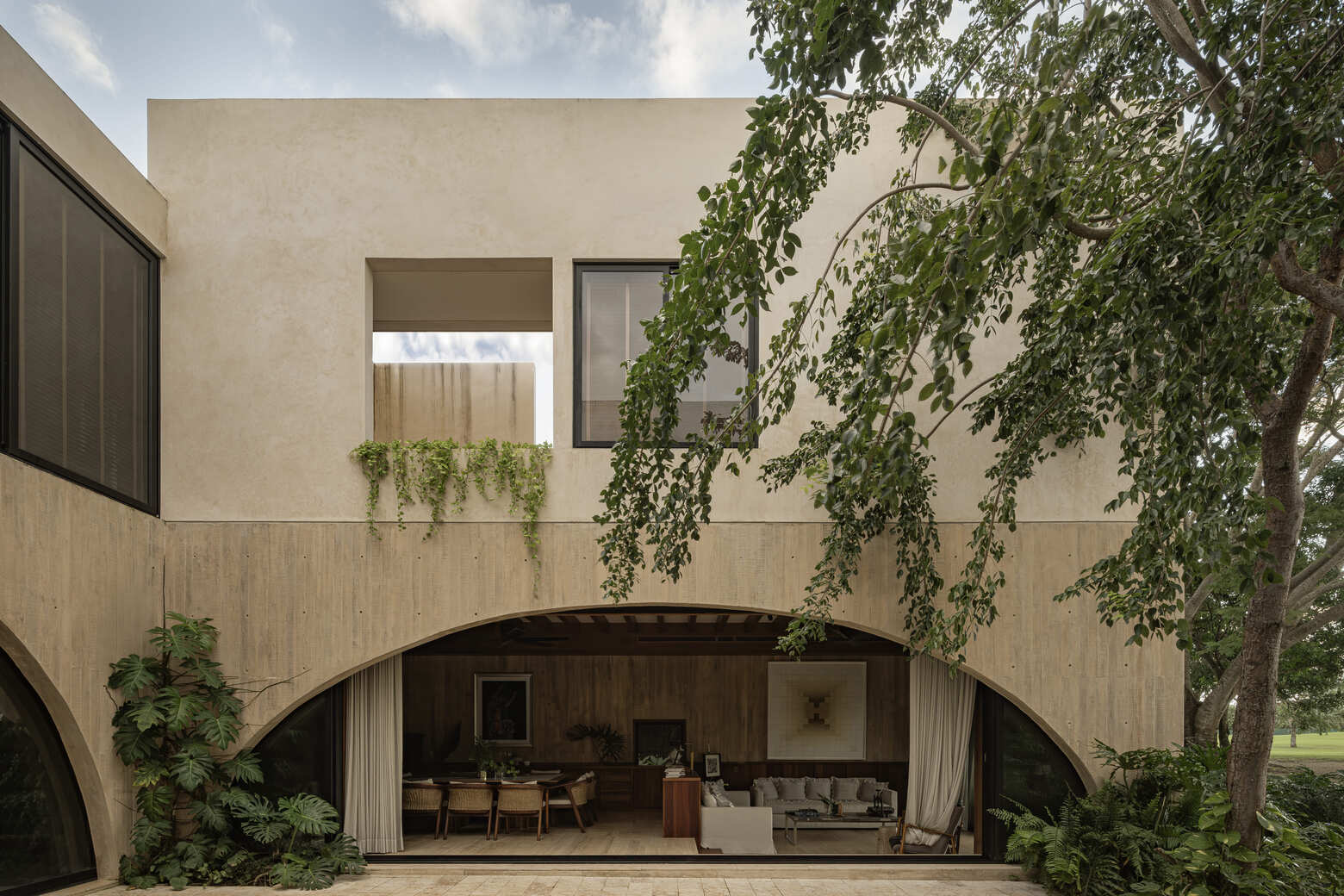 Casa Dragones by V Taller