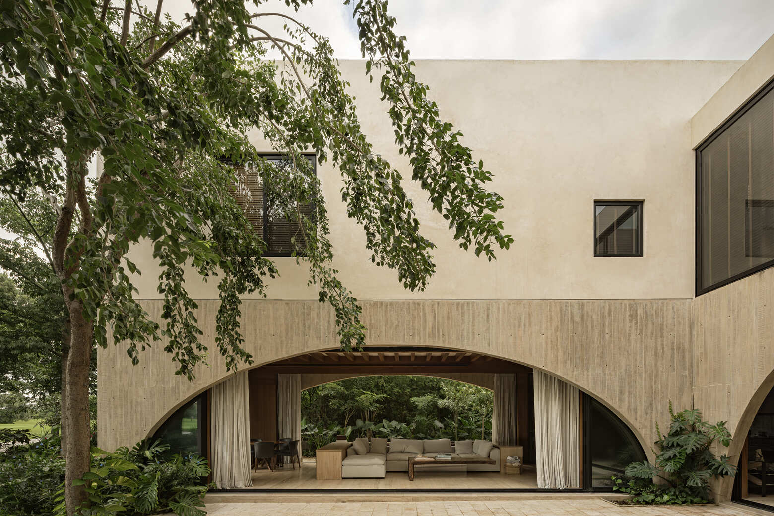 Casa Dragones by V Taller