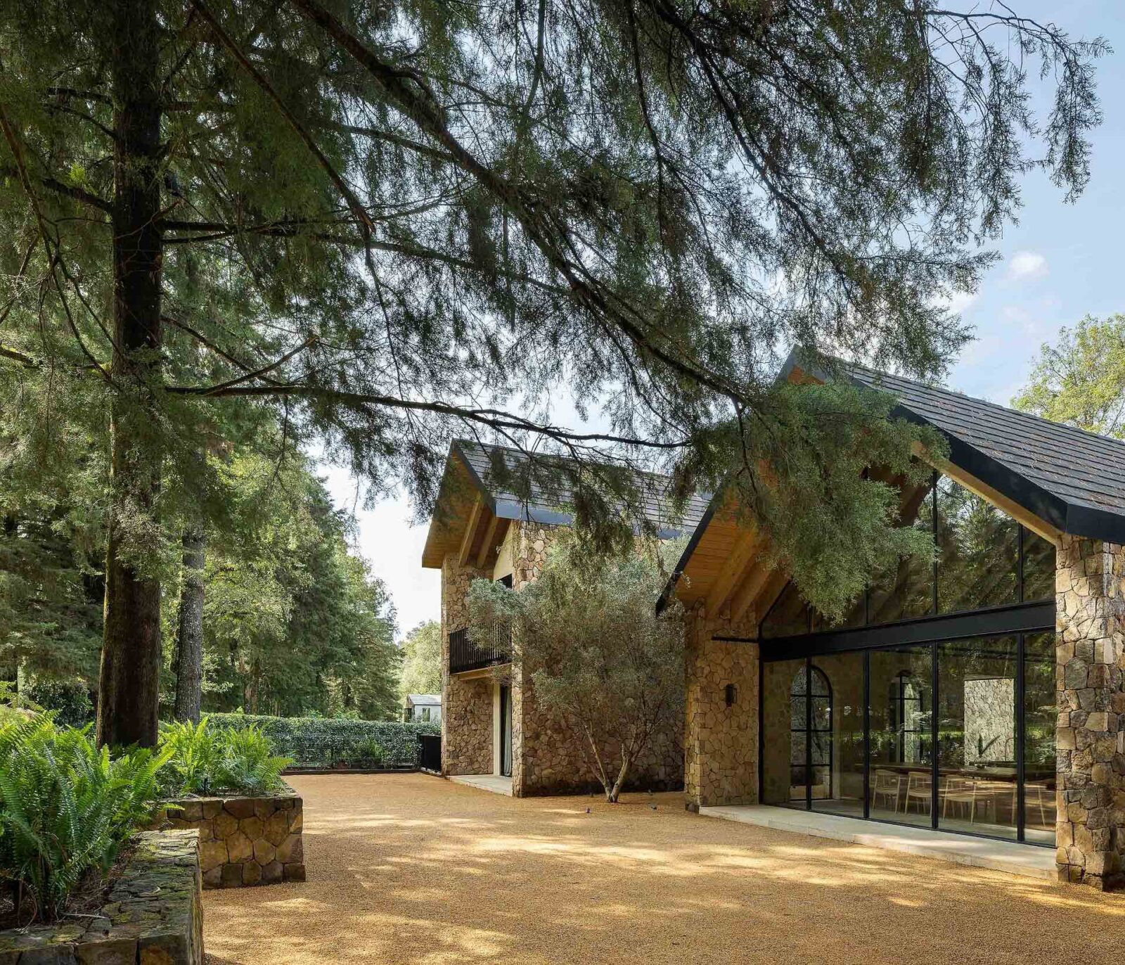 Casa de al Lado by Chain + Siman