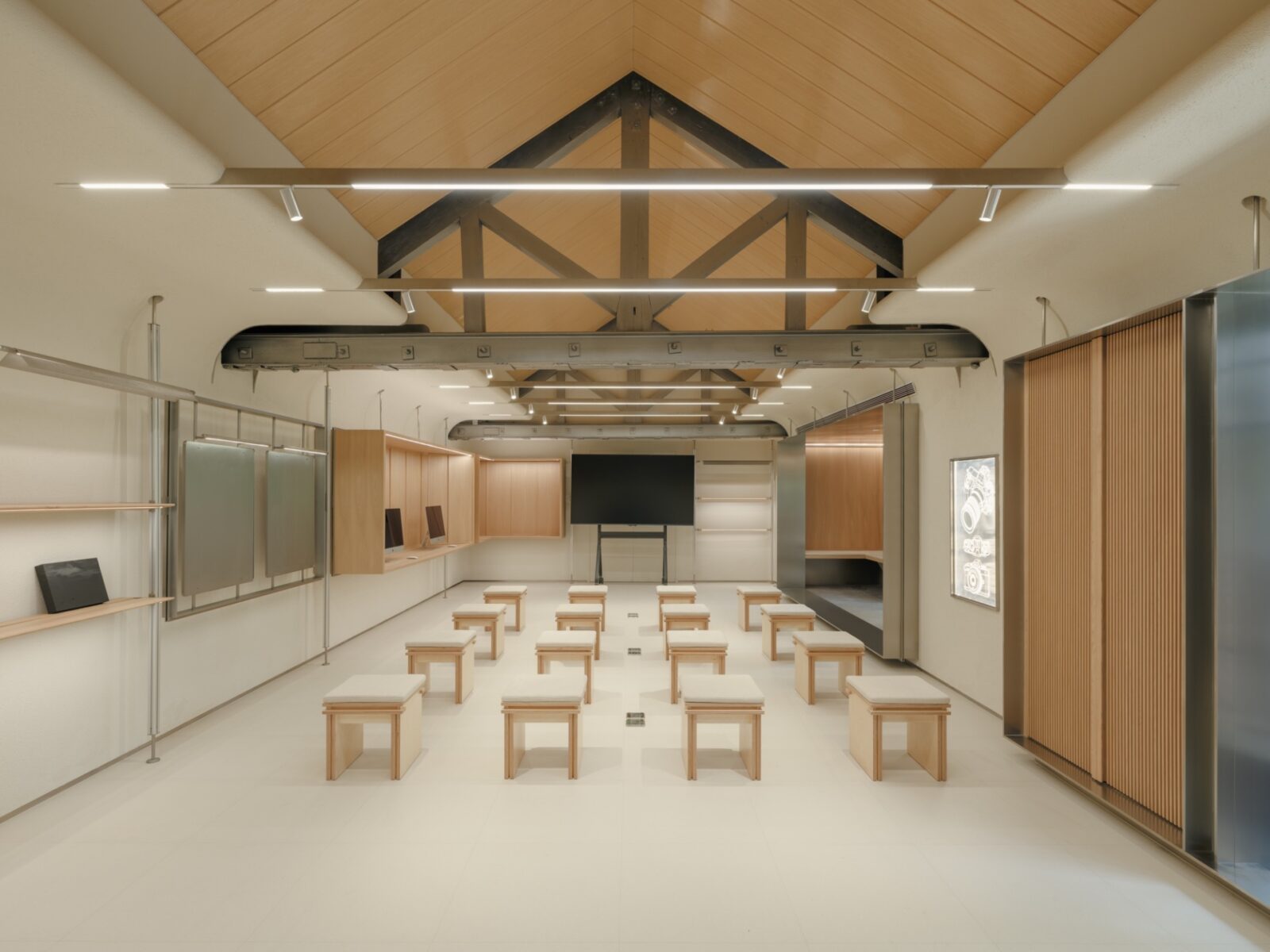 Nikon Shanghai Store by Studio Illumine